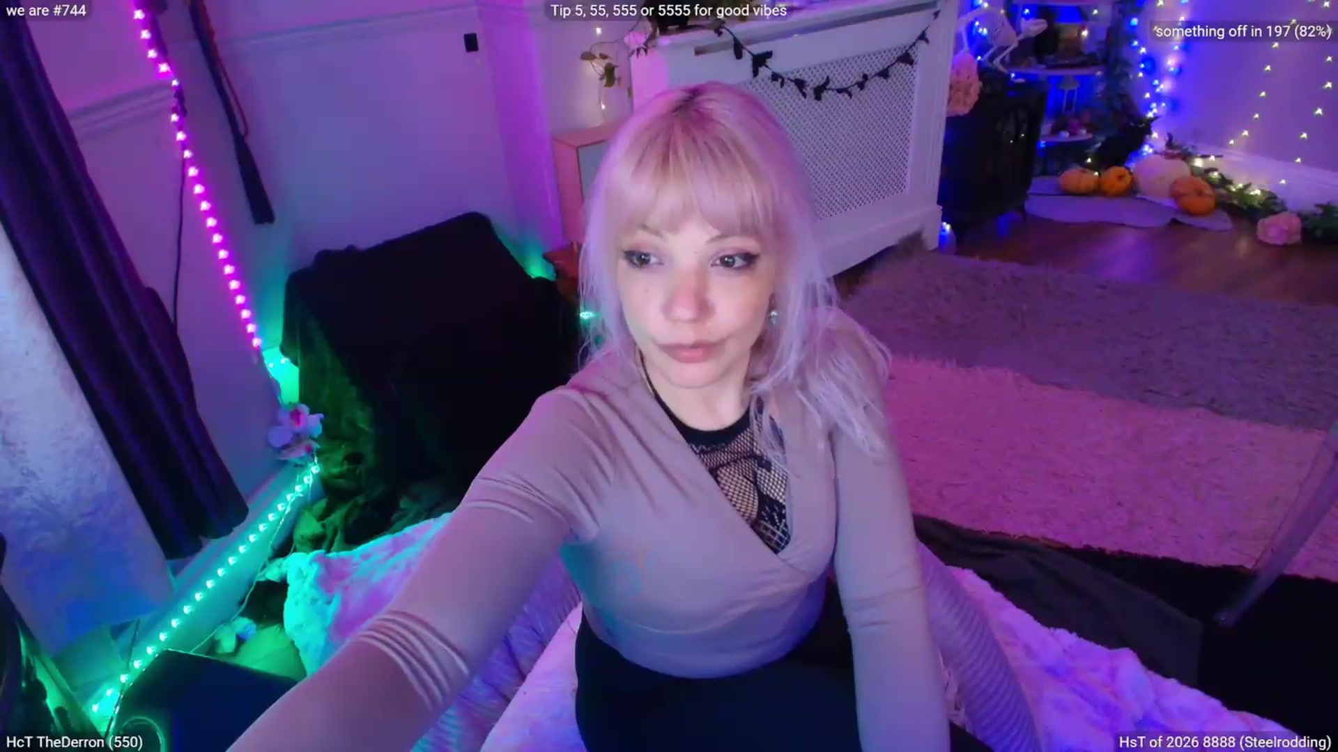 Gallery image thumbnail from LunaWolfie's myfreecams stream on, 05/21/2026, 23:19 image 14 of 20