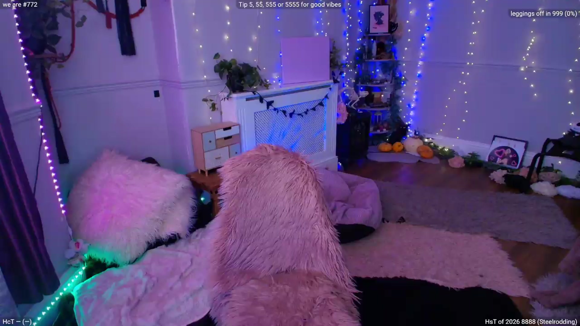 Gallery image thumbnail from LunaWolfie's myfreecams stream on, 05/23/2026, 17:34 image 4 of 20