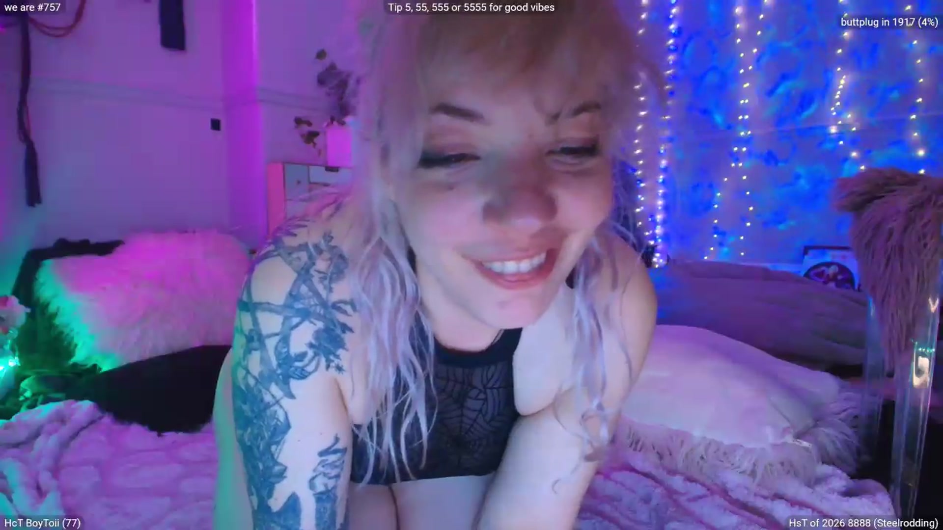 Gallery image thumbnail from LunaWolfie's myfreecams stream on, 05/25/2026, 23:55 image 16 of 20