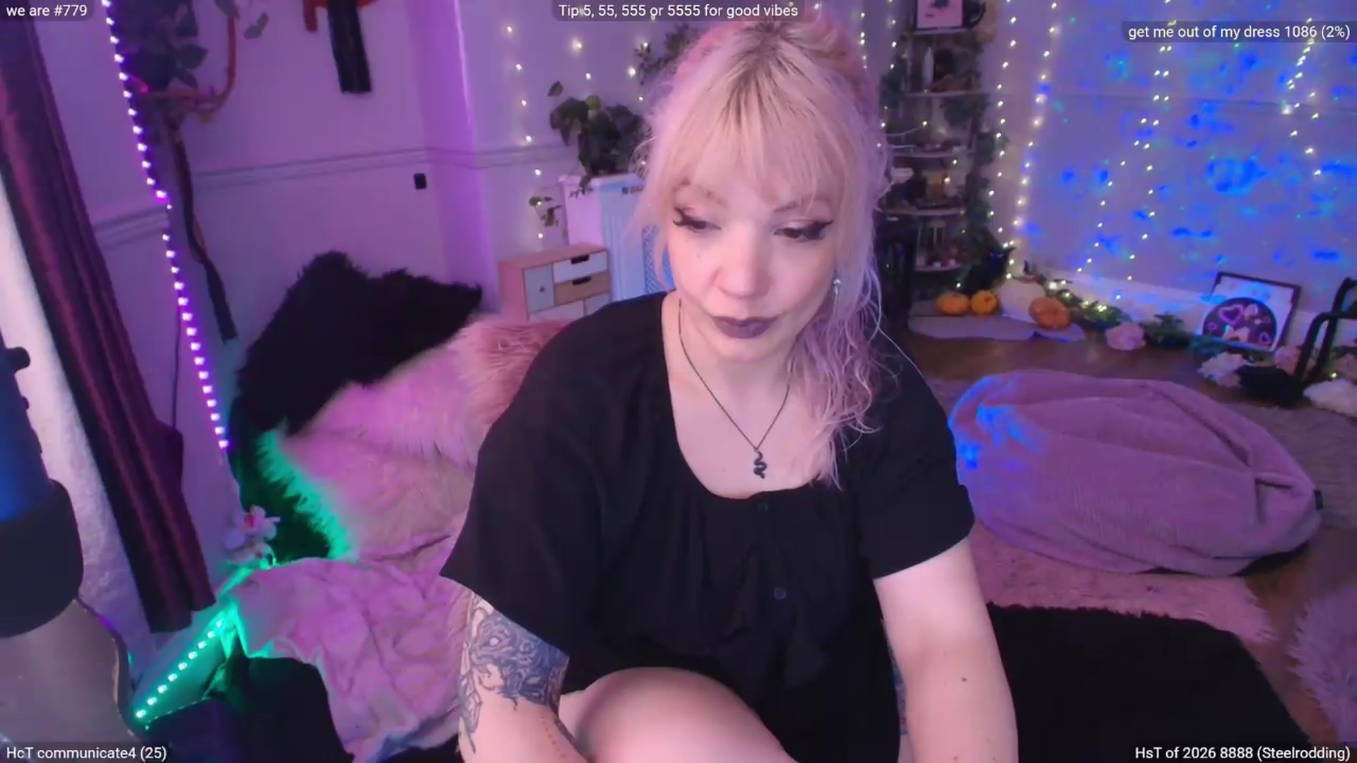 Gallery image thumbnail from LunaWolfie's myfreecams stream on, 05/26/2026, 19:19 image 4 of 20