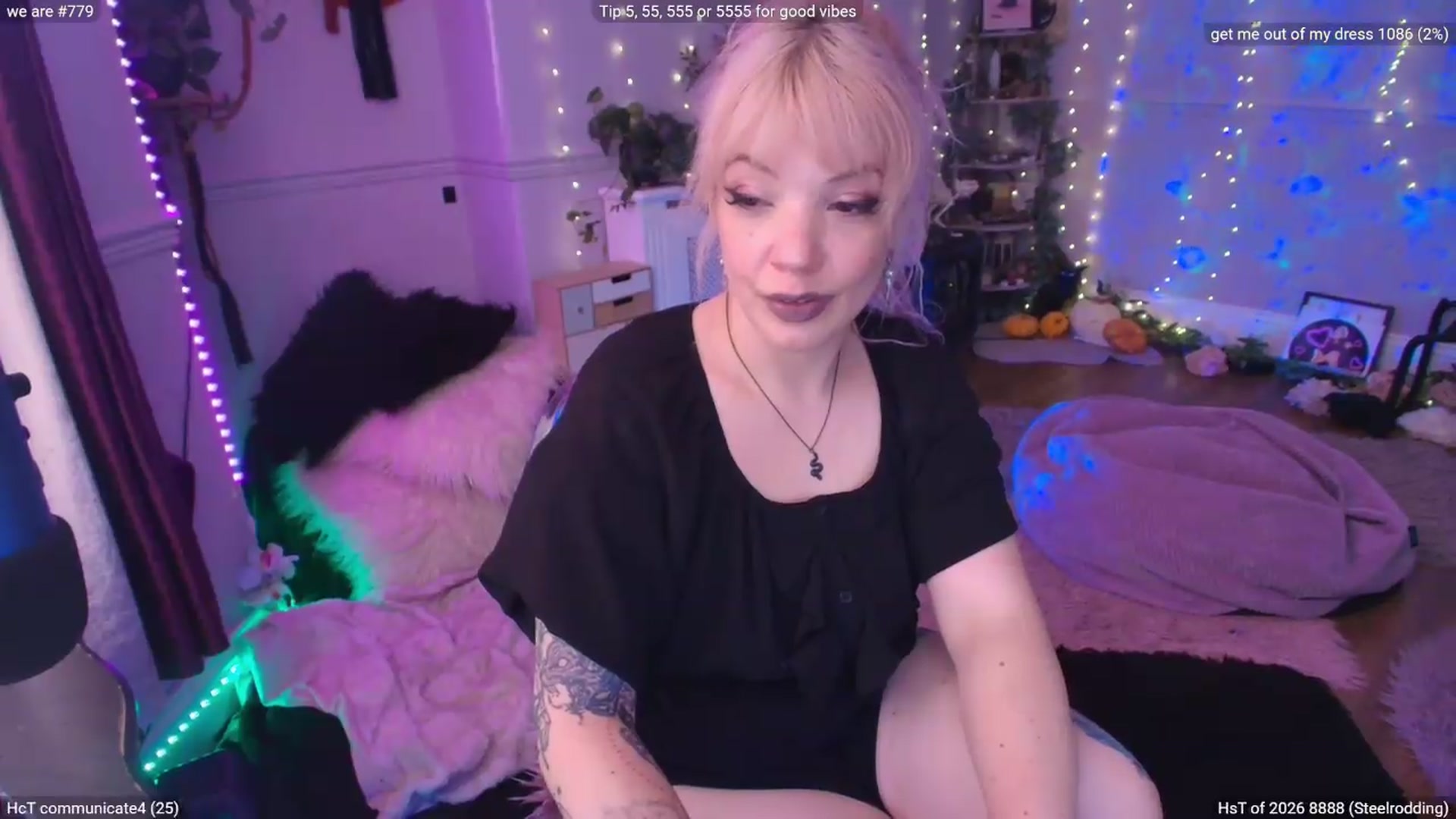 Gallery image thumbnail from LunaWolfie's myfreecams stream on, 05/26/2026, 19:19 image 2 of 20