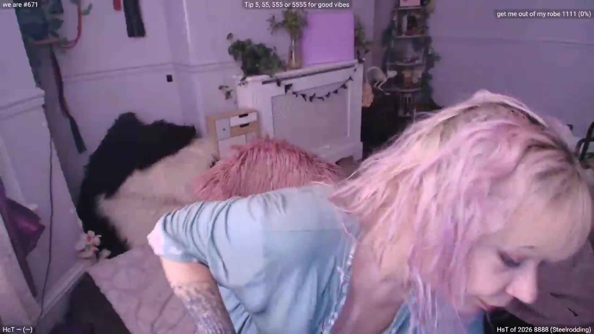 Gallery image thumbnail from LunaWolfie's myfreecams stream on, 05/29/2026, 11:18 image 7 of 20