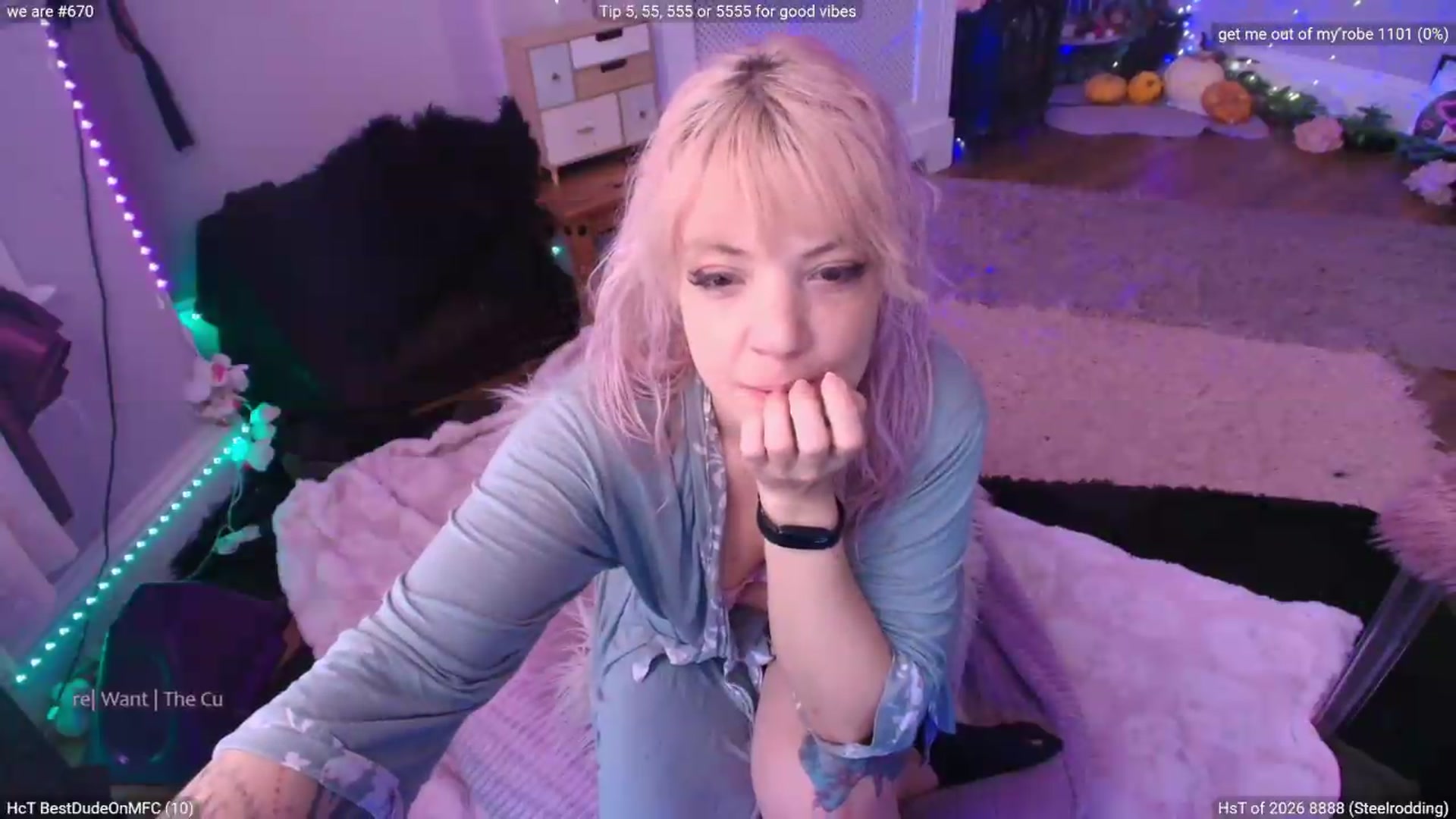 Gallery image thumbnail from LunaWolfie's myfreecams stream on, 05/29/2026, 11:18 image 12 of 20