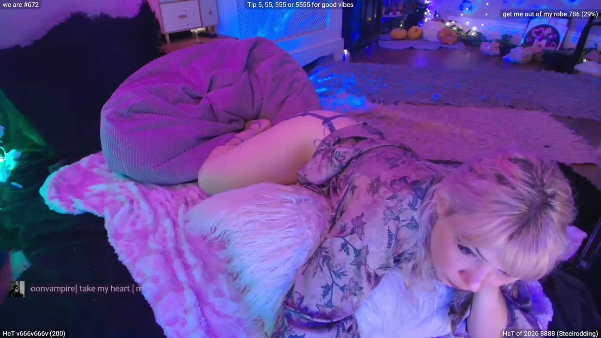 Gallery image thumbnail from LunaWolfie's myfreecams stream on, 05/30/2026, 19:19 image 17 of 20