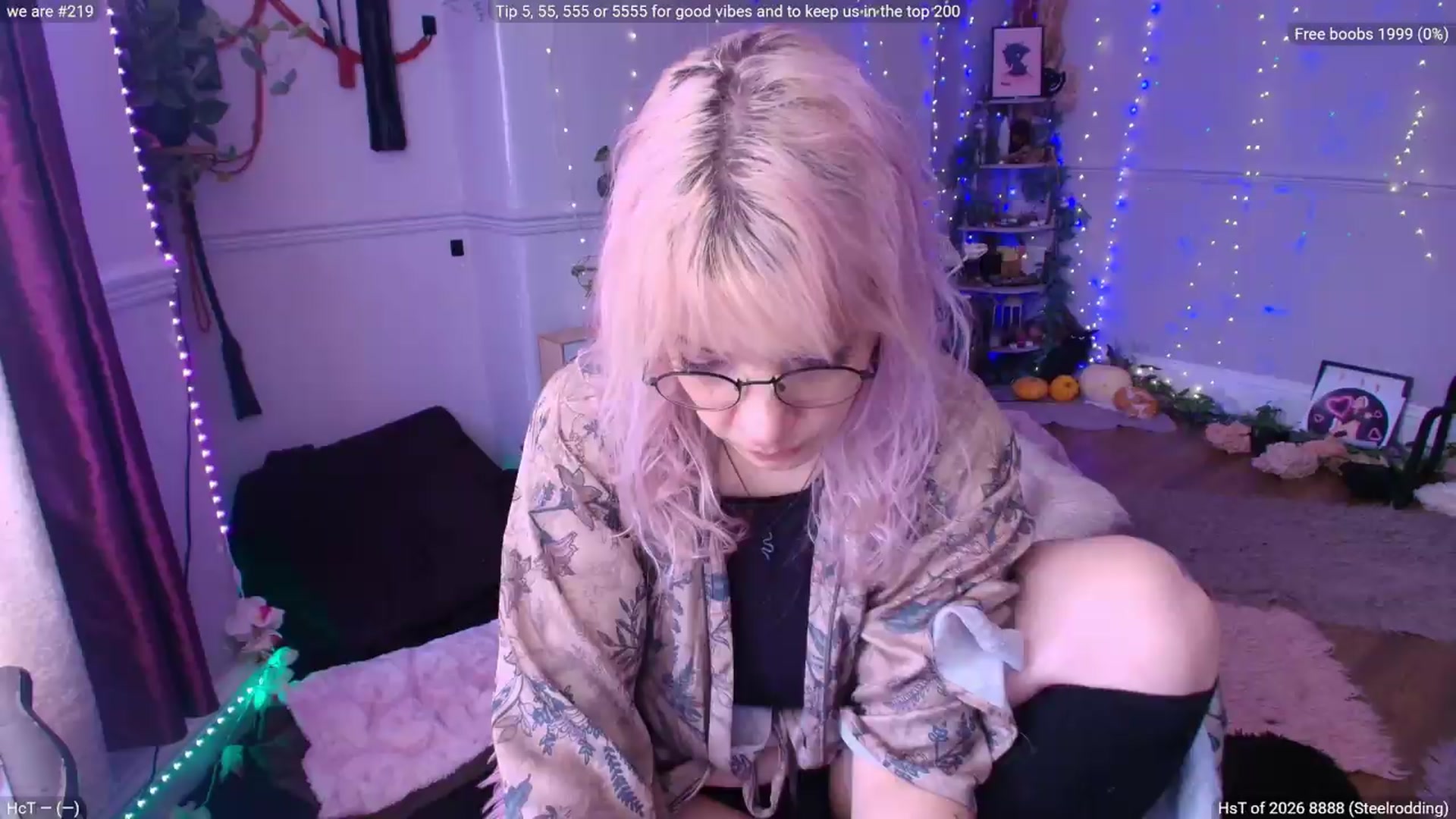 Gallery image thumbnail from LunaWolfie's myfreecams stream on, 06/04/2026, 12:49 image 11 of 20