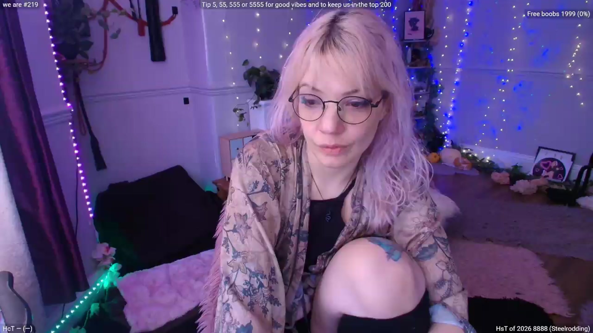 Gallery image thumbnail from LunaWolfie's myfreecams stream on, 06/04/2026, 12:49 image 15 of 20