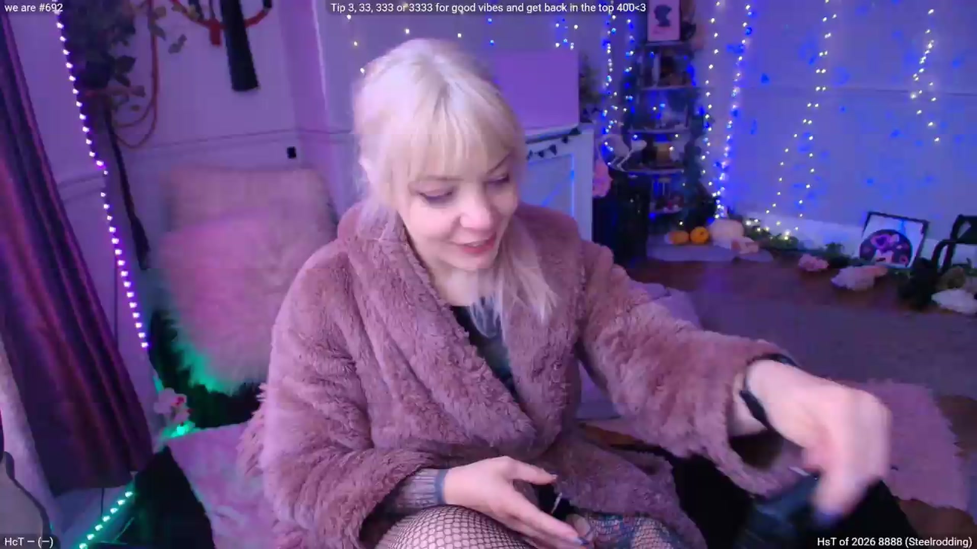 Gallery image thumbnail from LunaWolfie's myfreecams stream on, 06/12/2026, 13:22 image 1 of 20