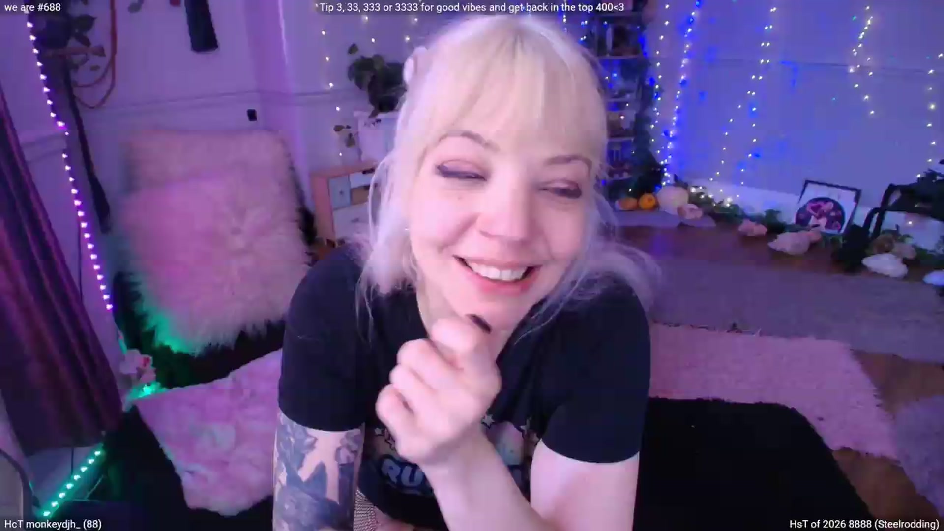 Gallery image thumbnail from LunaWolfie's myfreecams stream on, 06/12/2026, 13:22 image 18 of 20