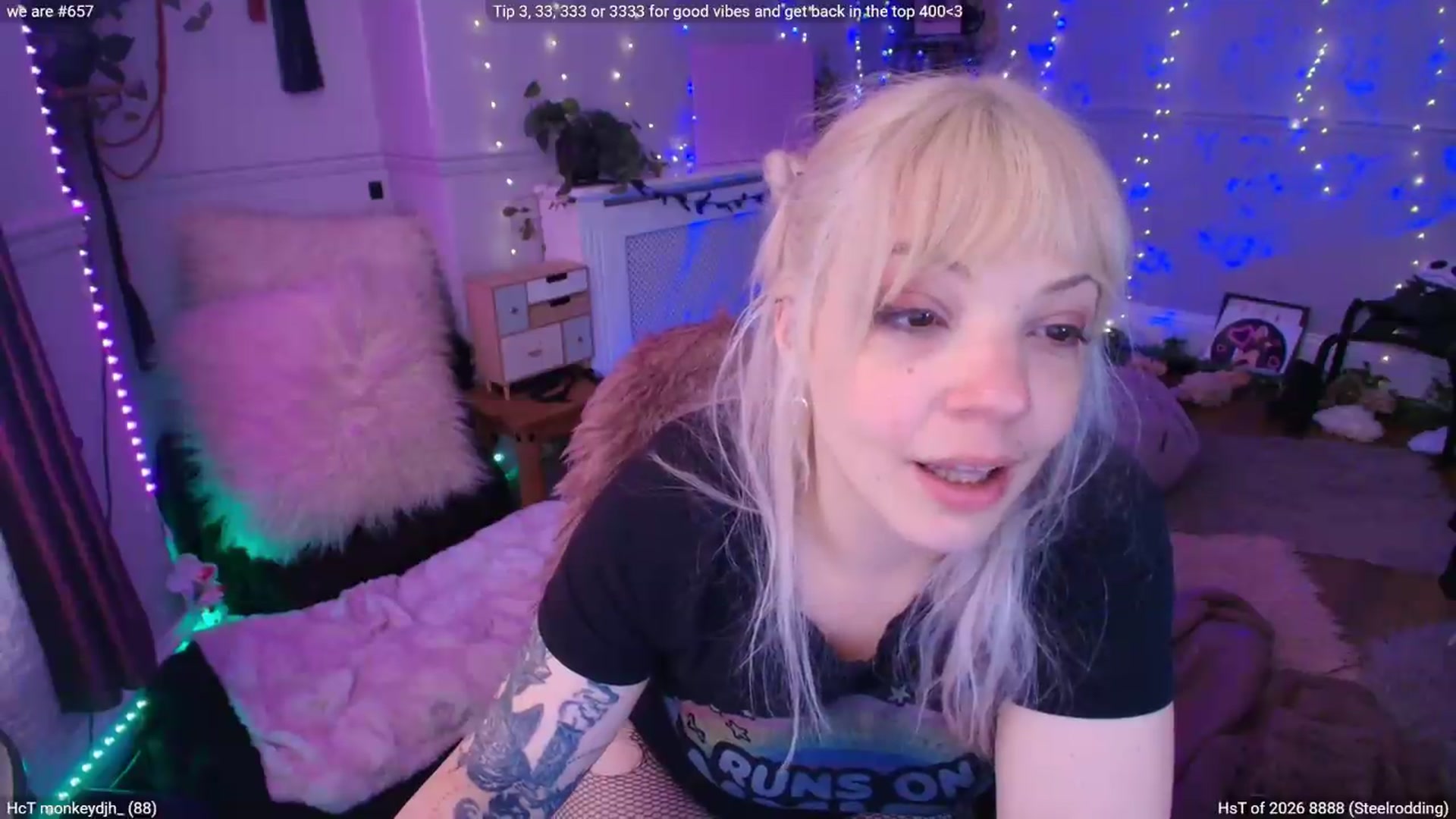 Gallery image thumbnail from LunaWolfie's myfreecams stream on, 06/12/2026, 16:59 image 9 of 20