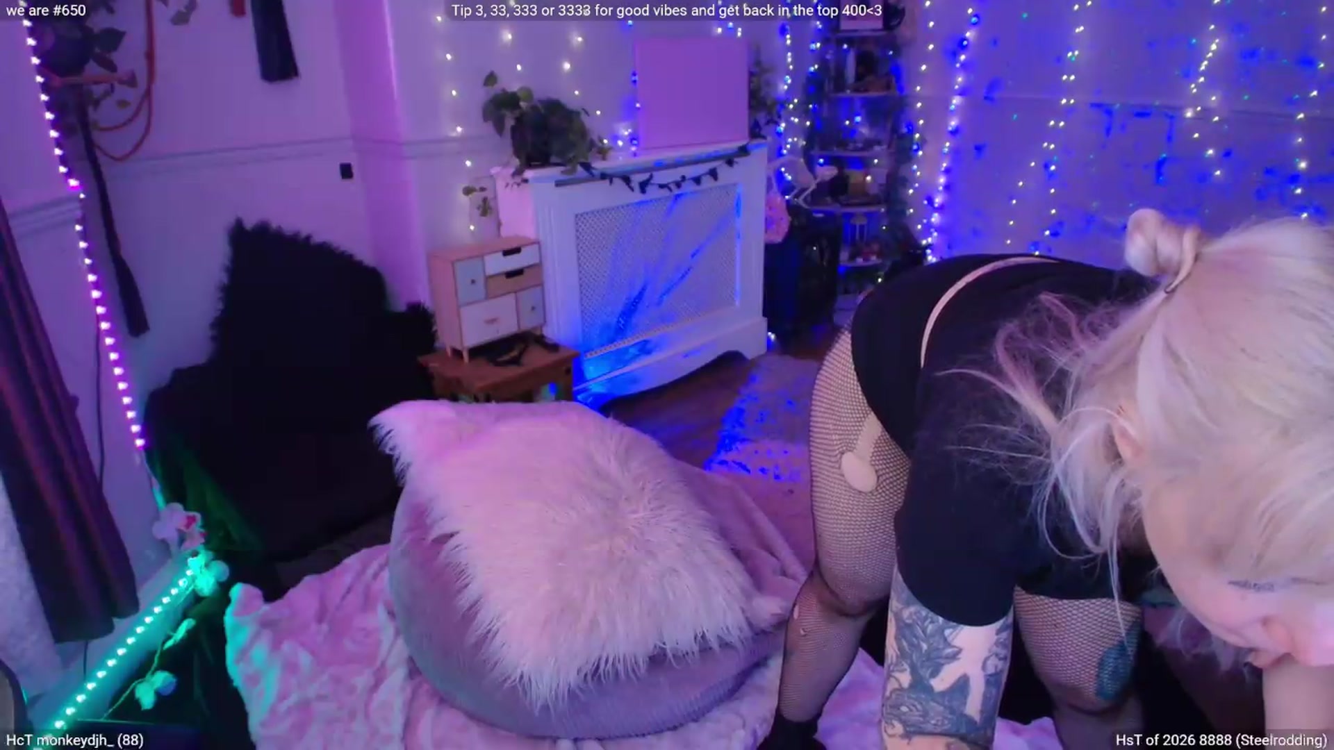 Gallery image thumbnail from LunaWolfie's myfreecams stream on, 06/12/2026, 18:12 image 2 of 20