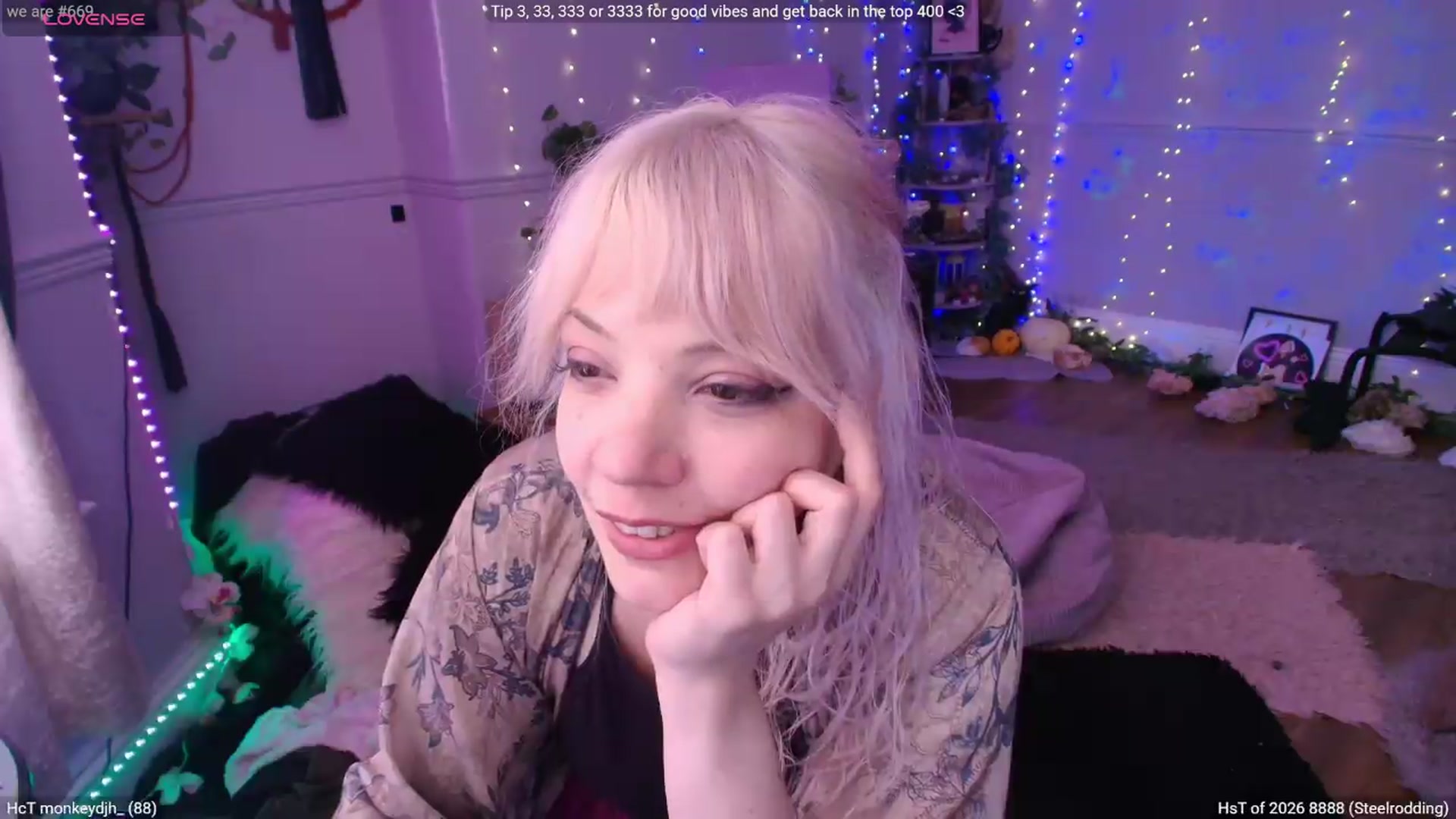 Gallery image thumbnail from LunaWolfie's myfreecams stream on, 06/15/2026, 16:15 image 16 of 20