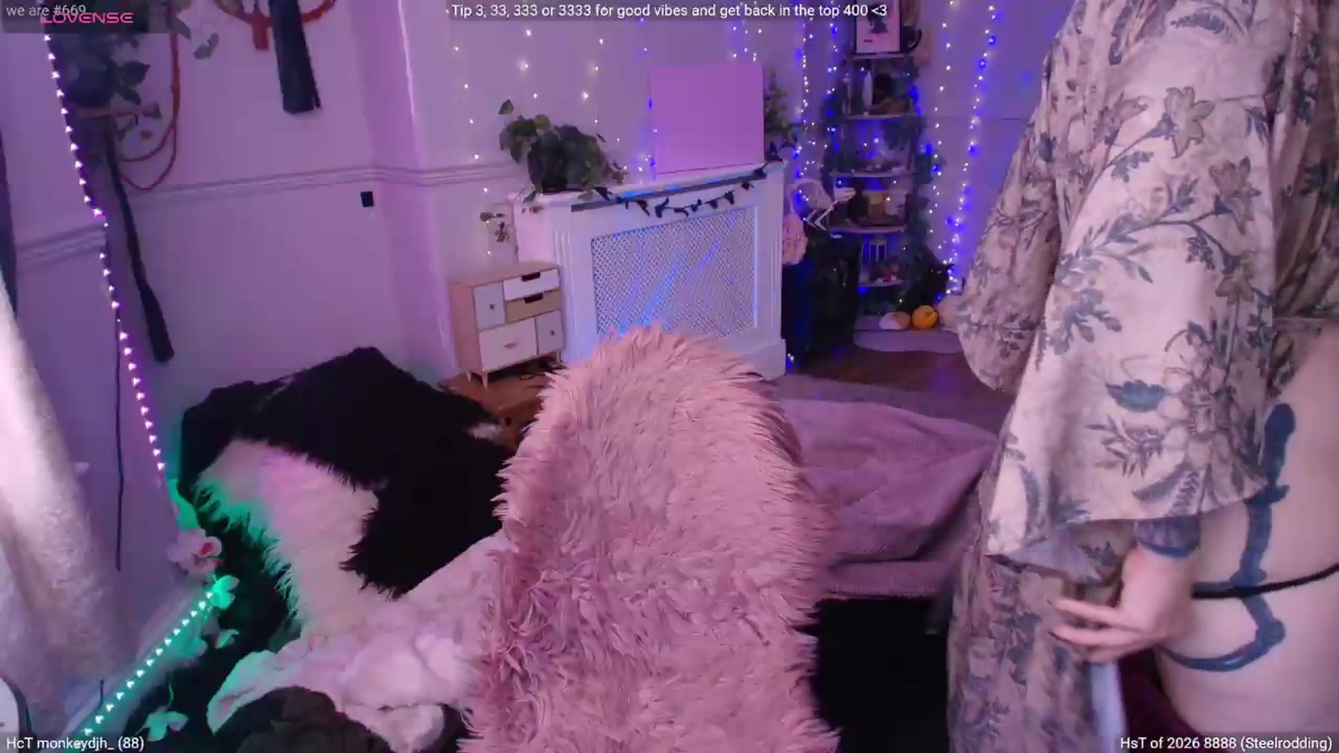 Gallery image thumbnail from LunaWolfie's myfreecams stream on, 06/15/2026, 16:15 image 14 of 20