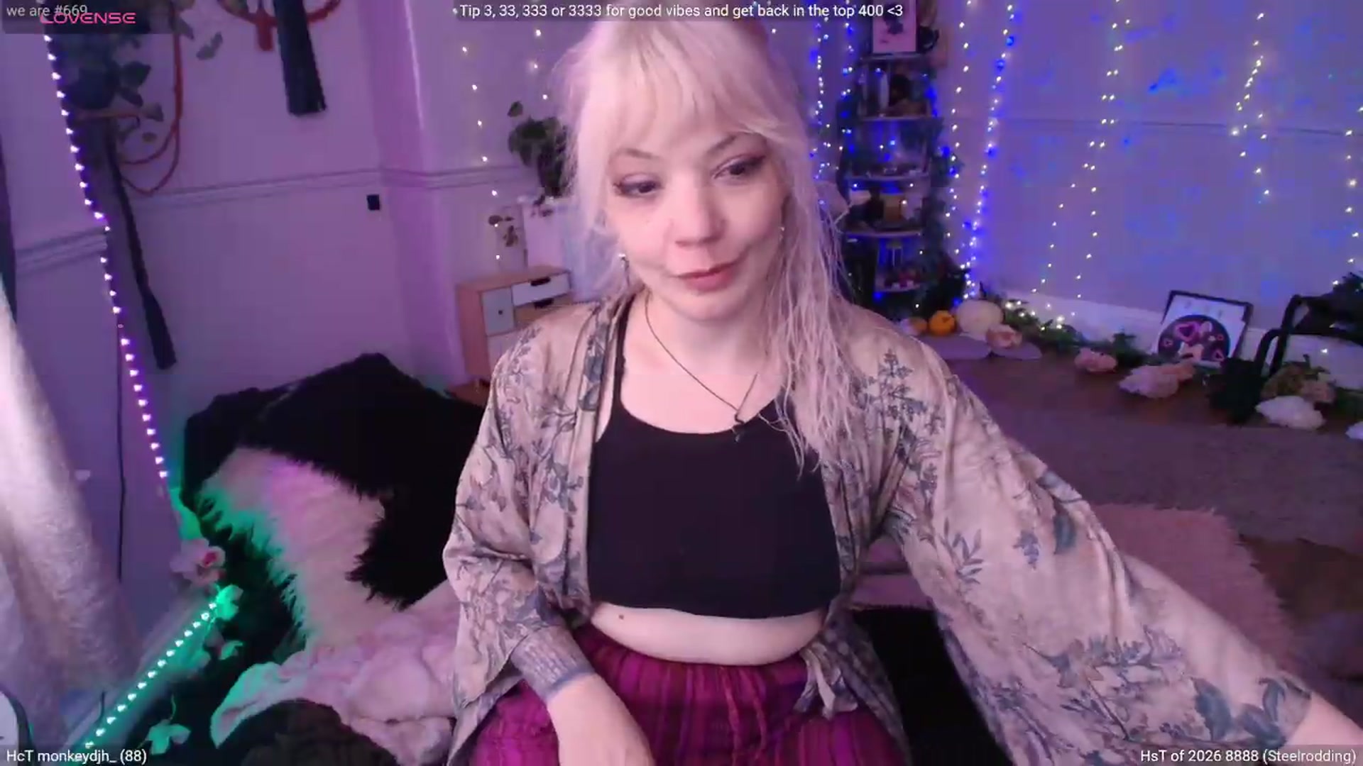Gallery image thumbnail from LunaWolfie's myfreecams stream on, 06/15/2026, 16:15 image 17 of 20
