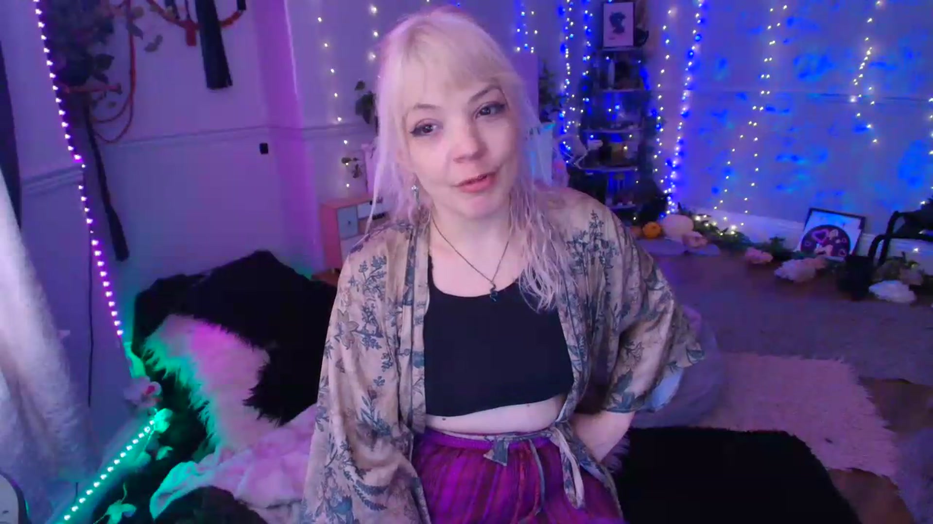 Gallery image thumbnail from LunaWolfie's myfreecams stream on, 06/15/2026, 17:35 image 13 of 20