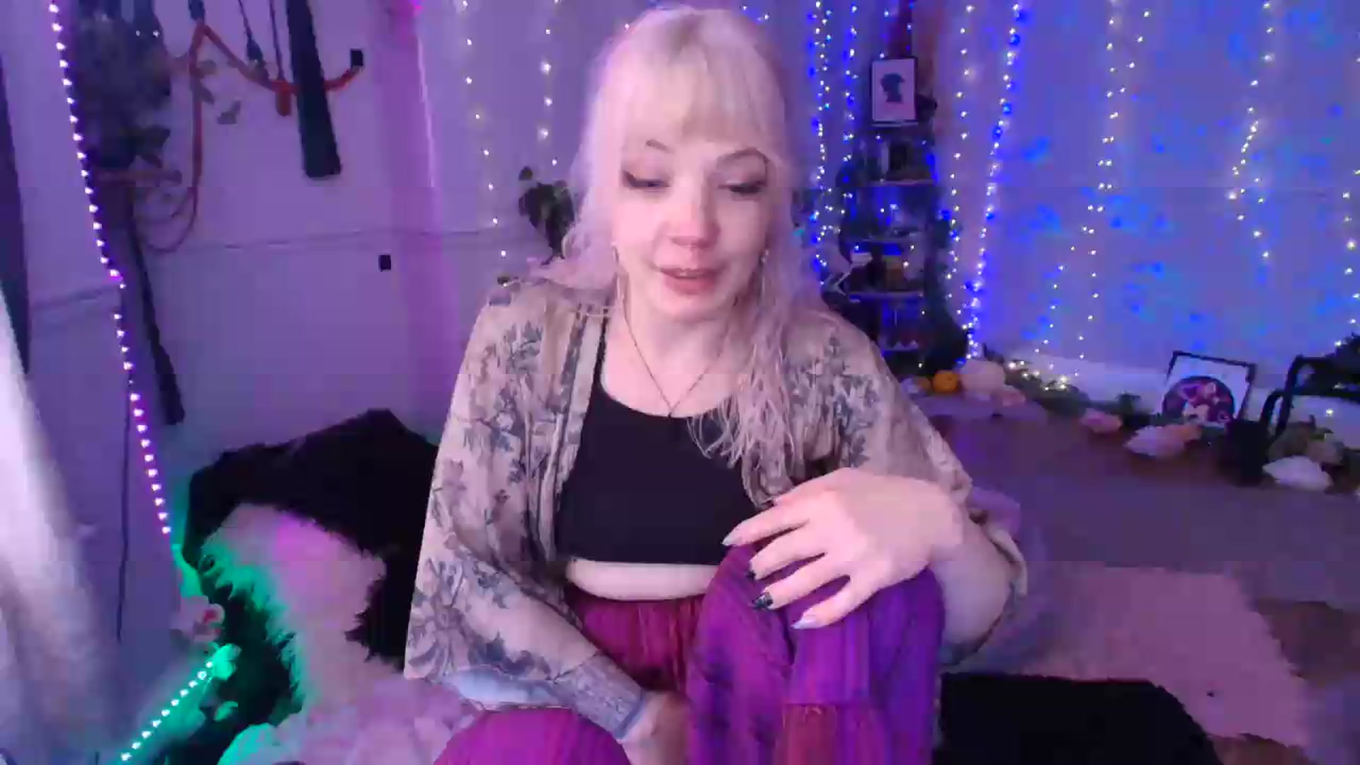 Gallery image thumbnail from LunaWolfie's myfreecams stream on, 06/15/2026, 17:35 image 1 of 20