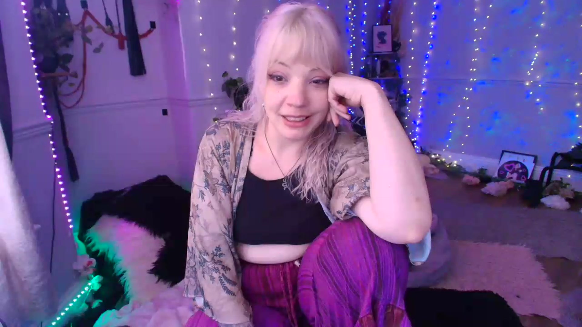 Gallery image thumbnail from LunaWolfie's myfreecams stream on, 06/15/2026, 17:35 image 2 of 20