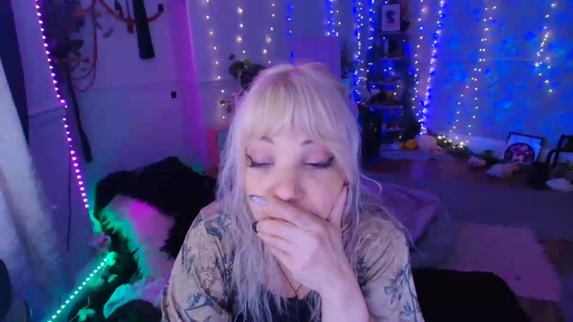 Gallery image thumbnail from LunaWolfie's myfreecams stream on, 06/15/2026, 18:24 image 14 of 20
