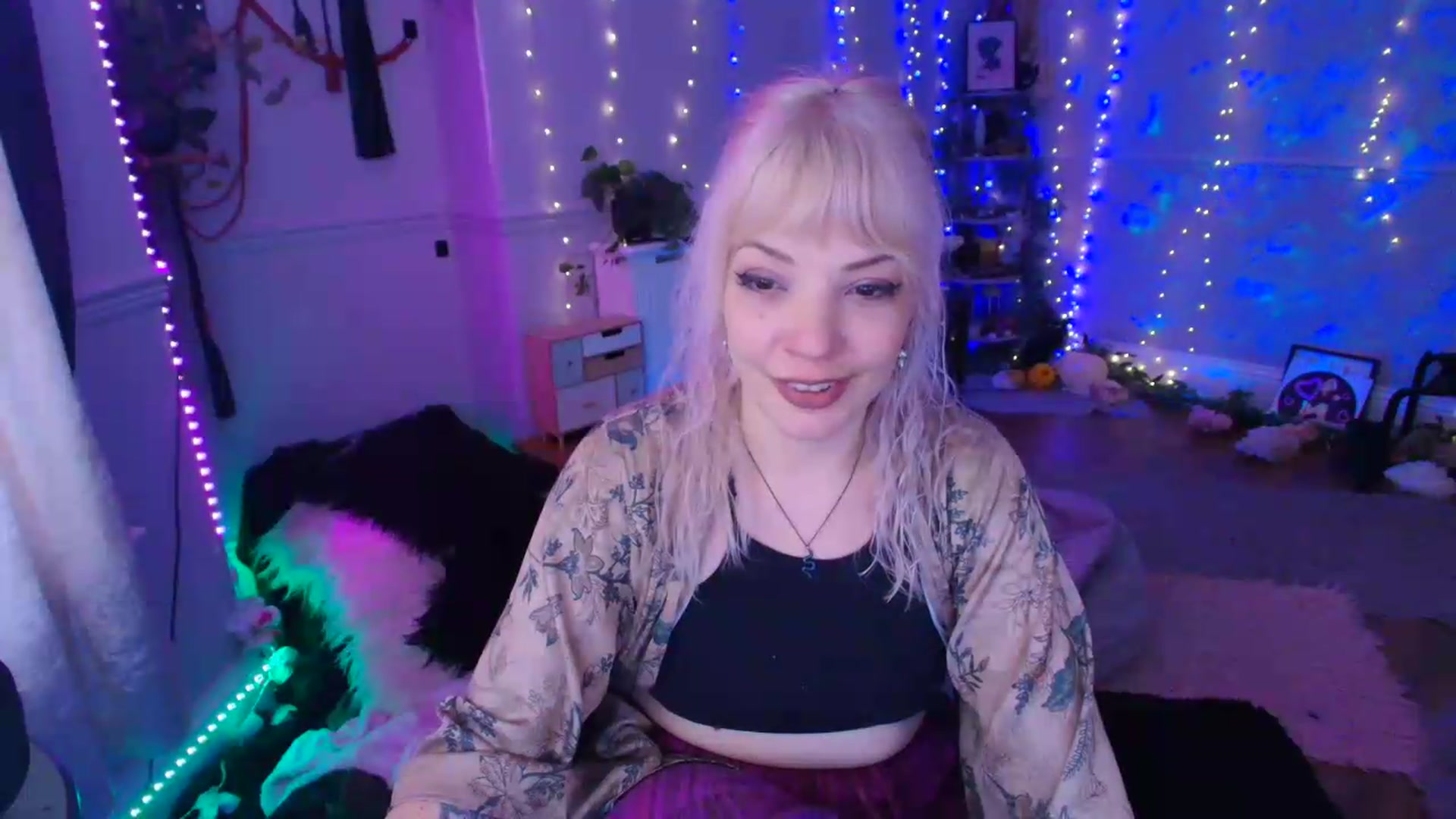 Gallery image thumbnail from LunaWolfie's myfreecams stream on, 06/15/2026, 18:24 image 6 of 20