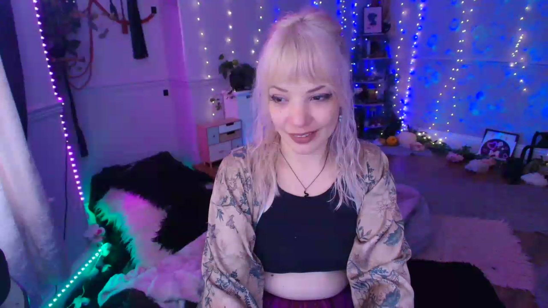 Gallery image thumbnail from LunaWolfie's myfreecams stream on, 06/15/2026, 18:24 image 3 of 20