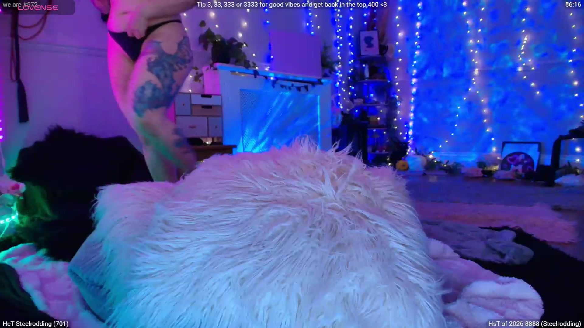 Gallery image thumbnail from LunaWolfie's myfreecams stream on, 06/27/2026, 20:27 image 7 of 20