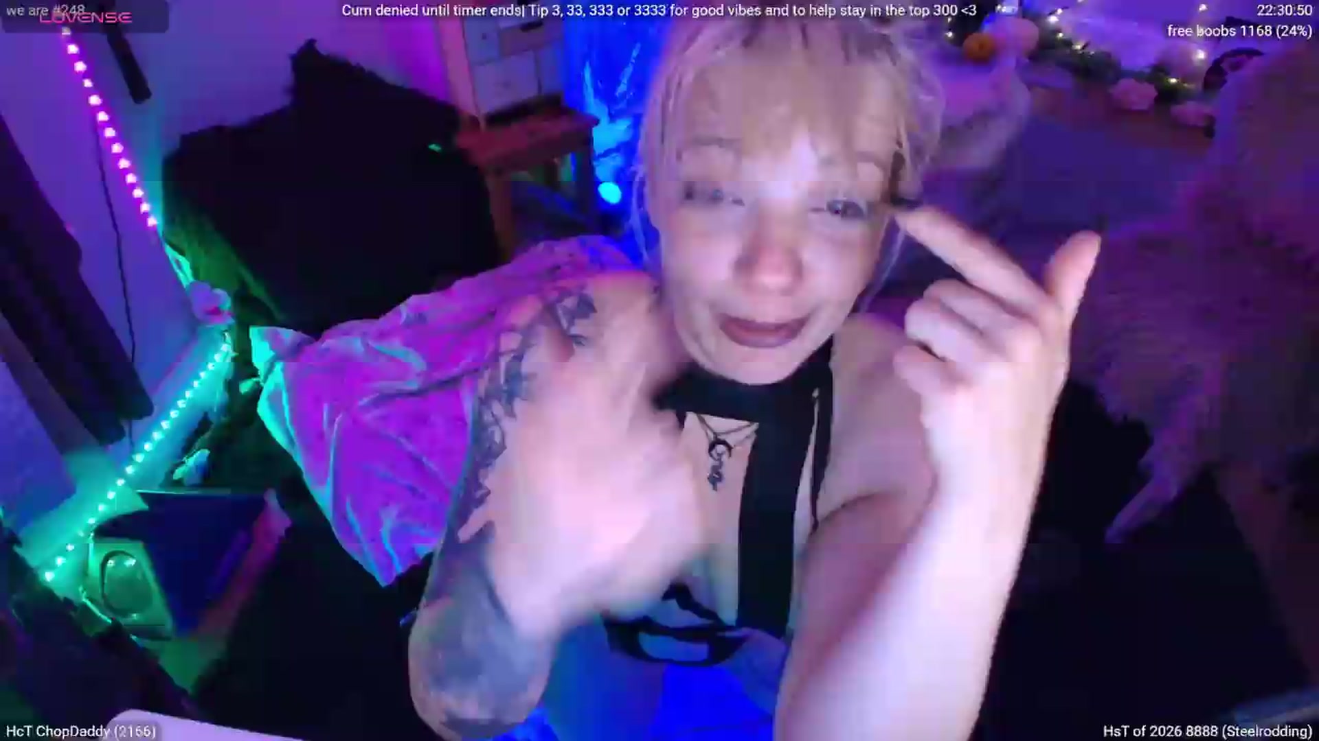 Gallery image thumbnail from LunaWolfie's myfreecams stream on, 07/06/2026, 22:44 image 14 of 20