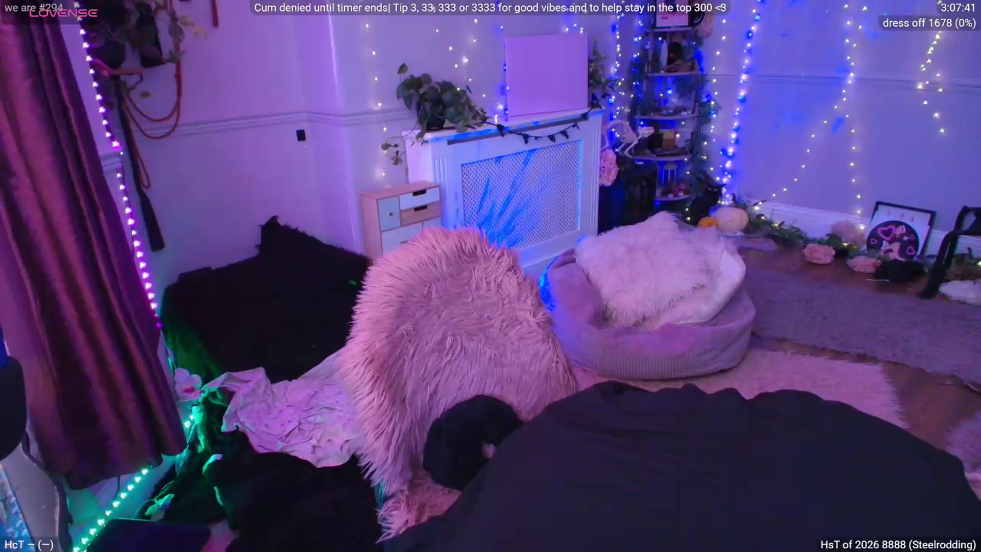 Gallery image thumbnail from LunaWolfie's myfreecams stream on, 07/07/2026, 18:12 image 10 of 20