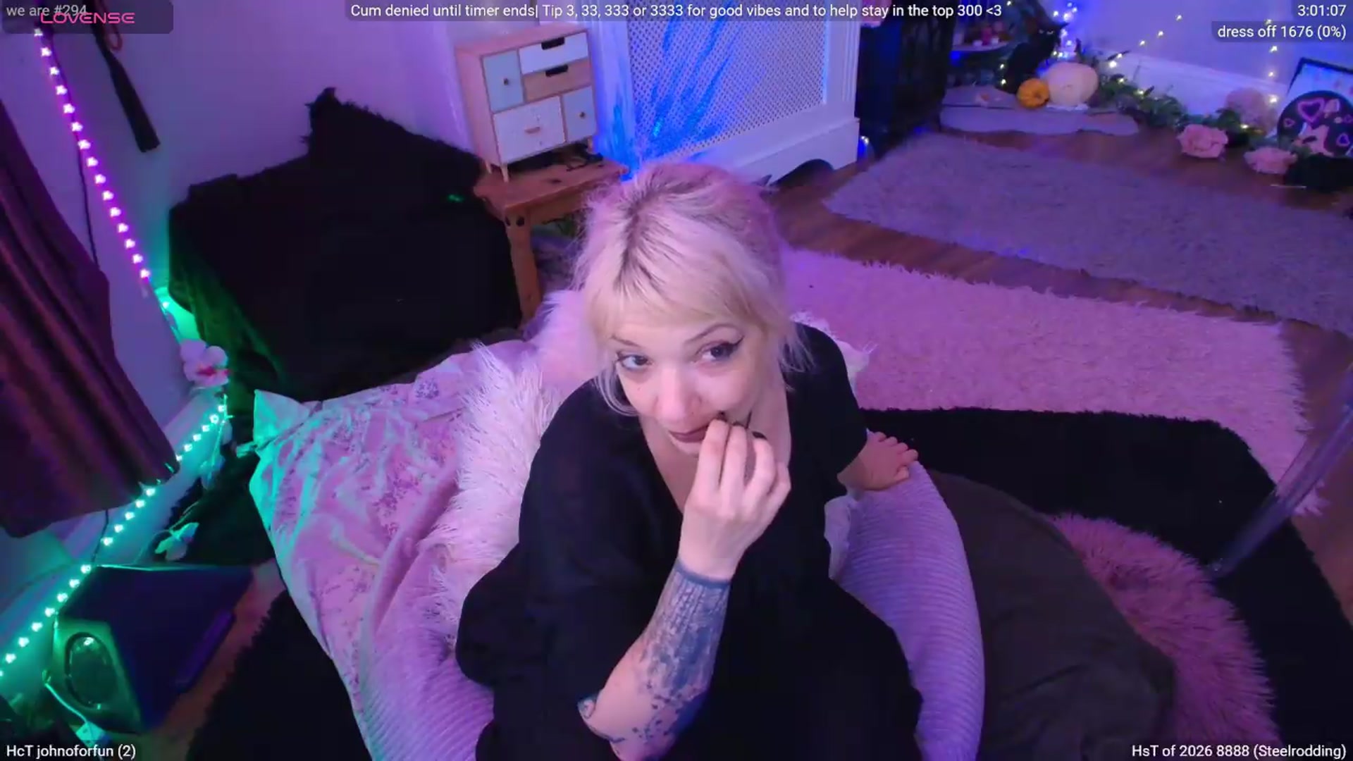 Gallery image thumbnail from LunaWolfie's myfreecams stream on, 07/07/2026, 18:12 image 12 of 20