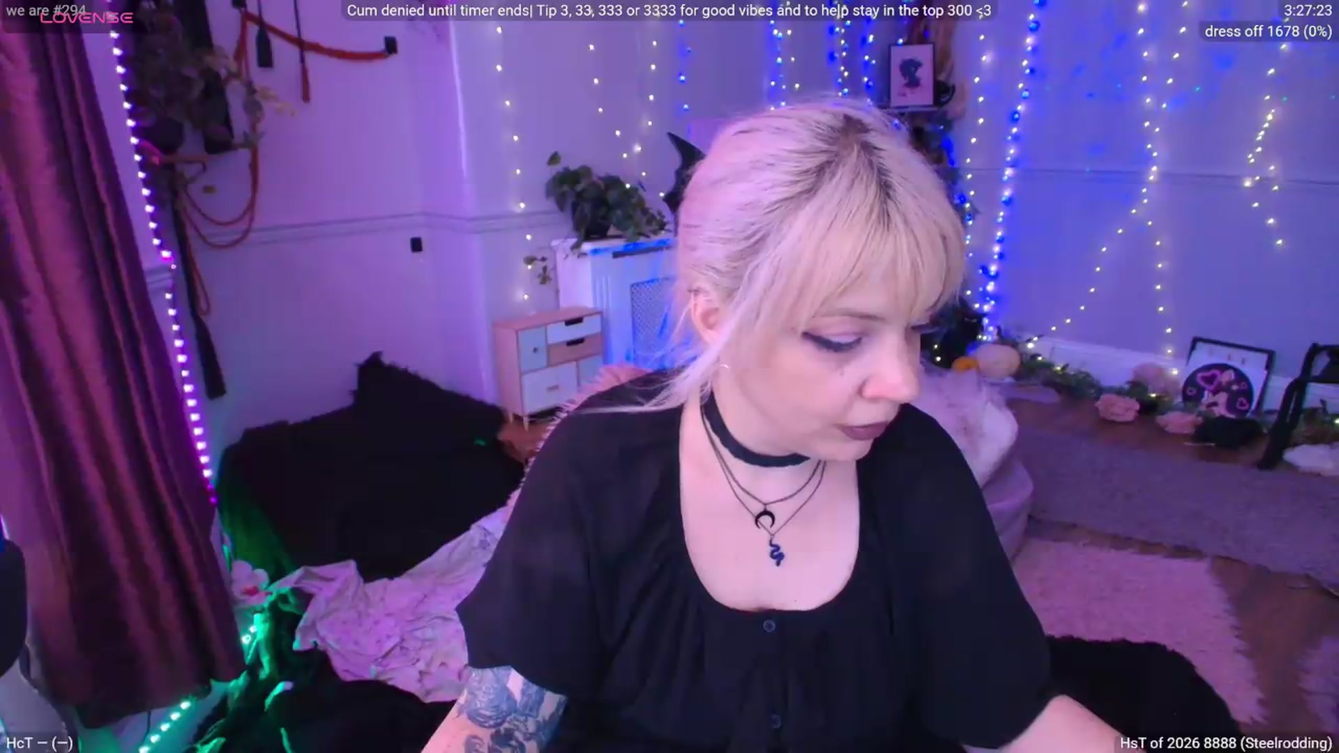 Gallery image thumbnail from LunaWolfie's myfreecams stream on, 07/07/2026, 18:12 image 4 of 20