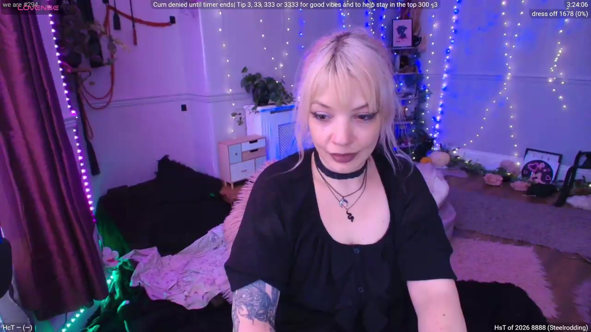 Gallery image thumbnail from LunaWolfie's myfreecams stream on, 07/07/2026, 18:12 image 5 of 20