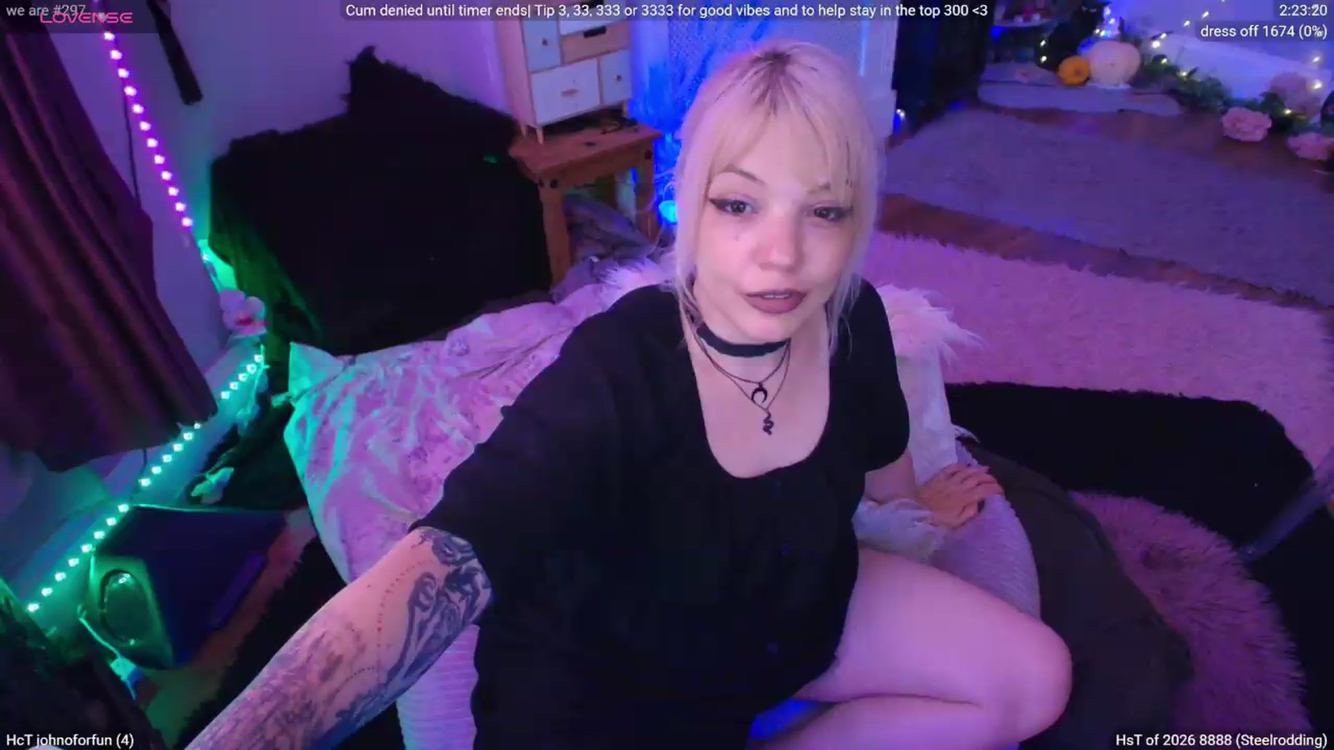 Gallery image thumbnail from LunaWolfie's myfreecams stream on, 07/07/2026, 18:37 image 6 of 20