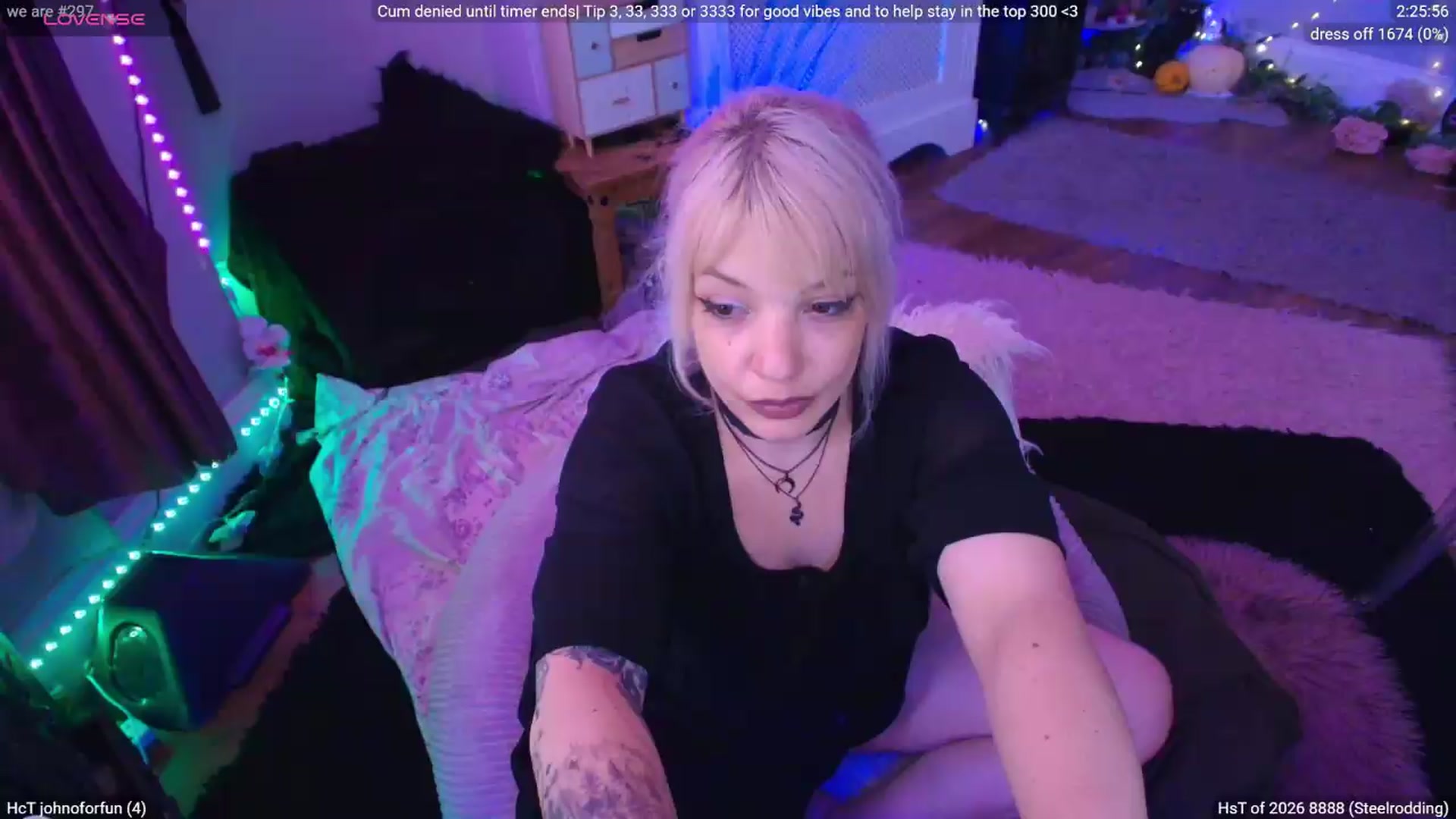Gallery image thumbnail from LunaWolfie's myfreecams stream on, 07/07/2026, 18:37 image 2 of 20