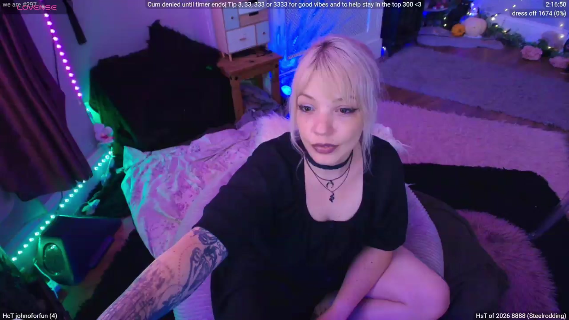 Gallery image thumbnail from LunaWolfie's myfreecams stream on, 07/07/2026, 18:37 image 16 of 20