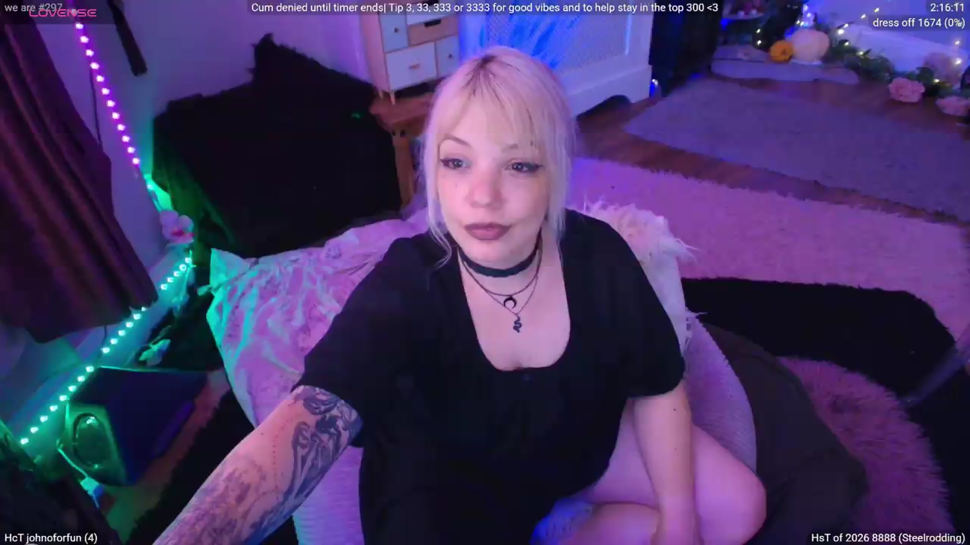 Gallery image thumbnail from LunaWolfie's myfreecams stream on, 07/07/2026, 18:37 image 17 of 20
