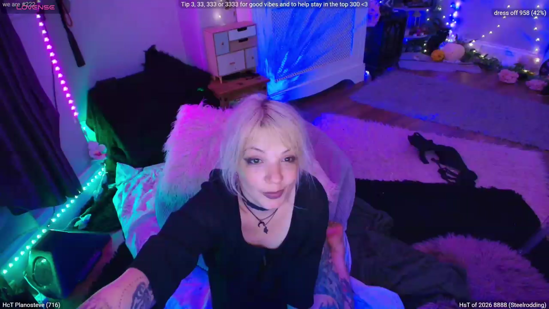 Gallery image thumbnail from LunaWolfie's myfreecams stream on, 07/07/2026, 21:10 image 19 of 20