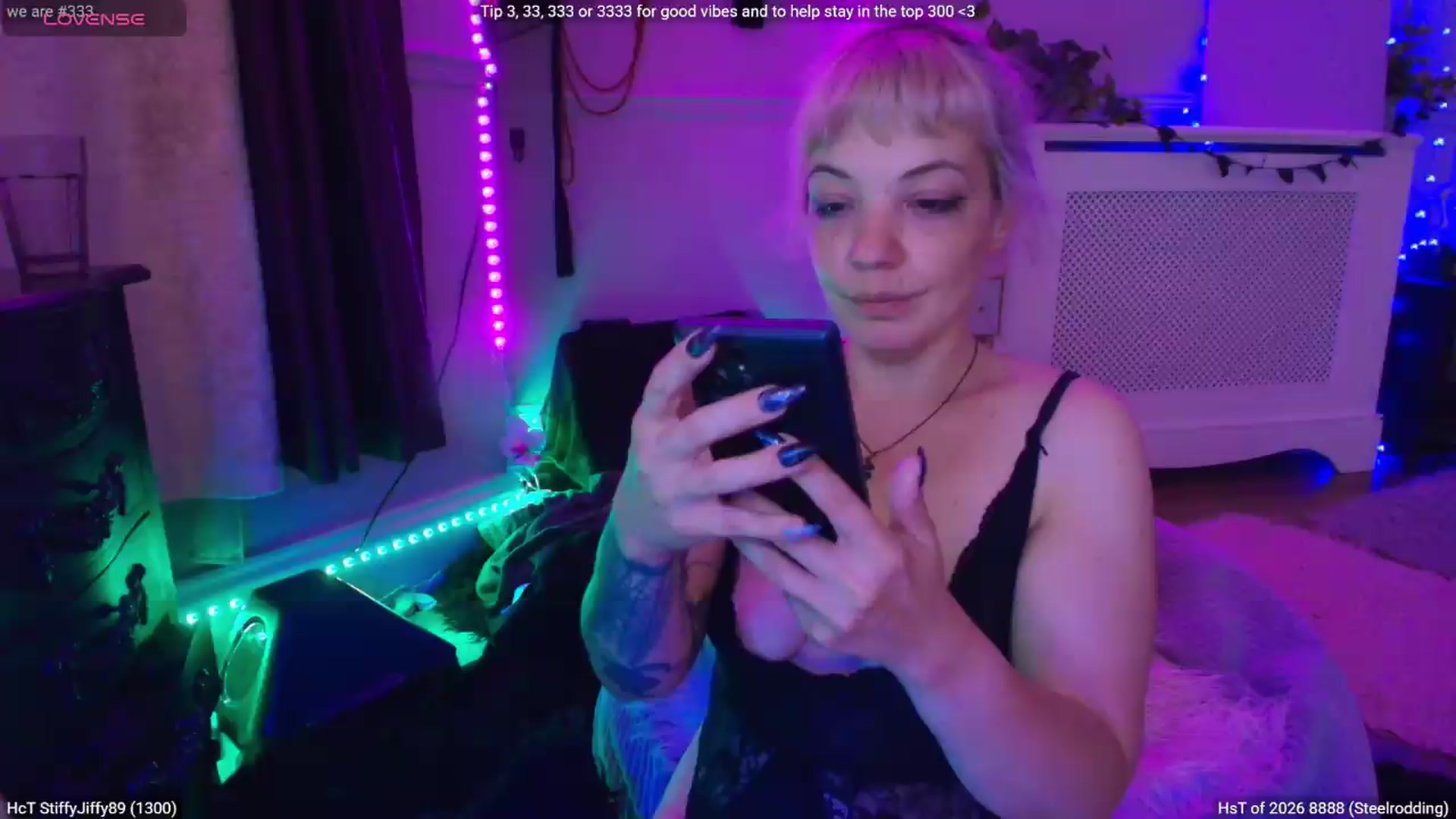 Gallery image thumbnail from LunaWolfie's myfreecams stream on, 07/16/2026, 23:58 image 17 of 20