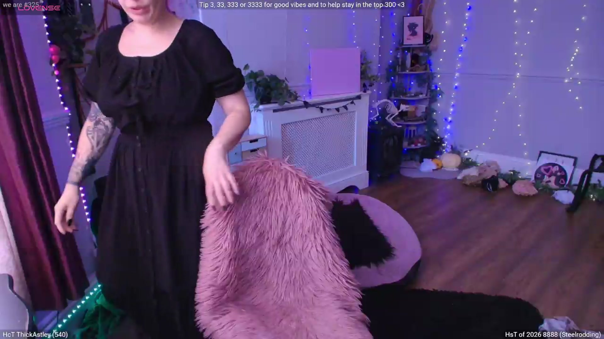 Gallery image thumbnail from LunaWolfie's myfreecams stream on, 07/18/2026, 11:31 image 20 of 20