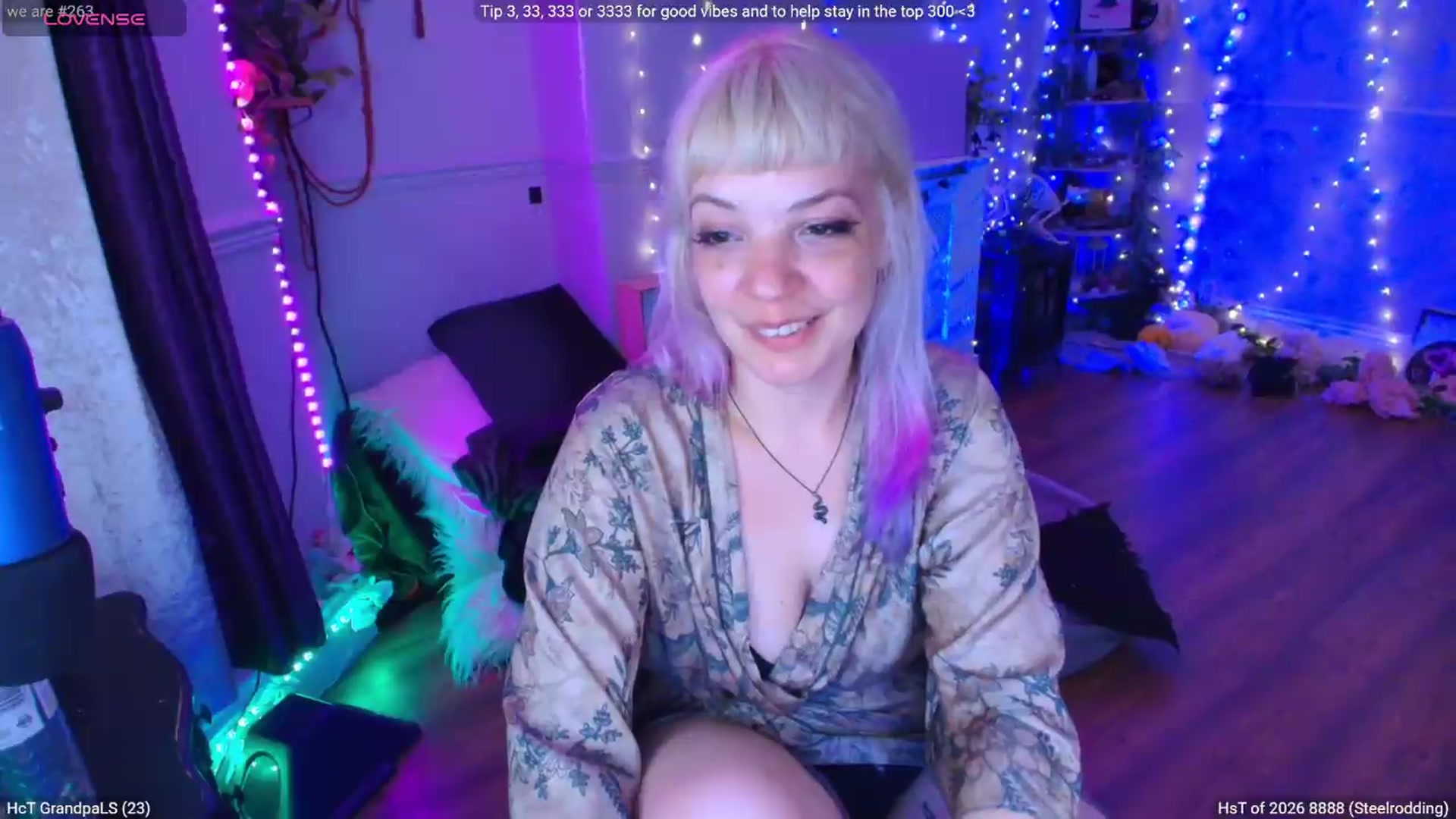Gallery image thumbnail from LunaWolfie's myfreecams stream on, 07/21/2026, 22:43 image 11 of 20