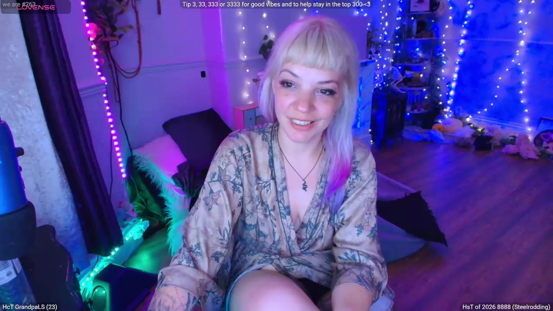Gallery image thumbnail from LunaWolfie's myfreecams stream on, 07/21/2026, 22:43 image 13 of 20