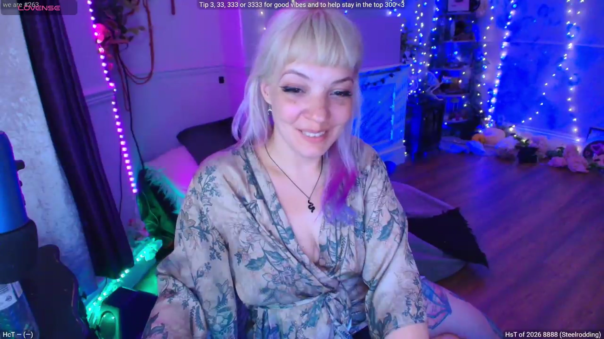 Gallery image thumbnail from LunaWolfie's myfreecams stream on, 07/21/2026, 22:43 image 9 of 20