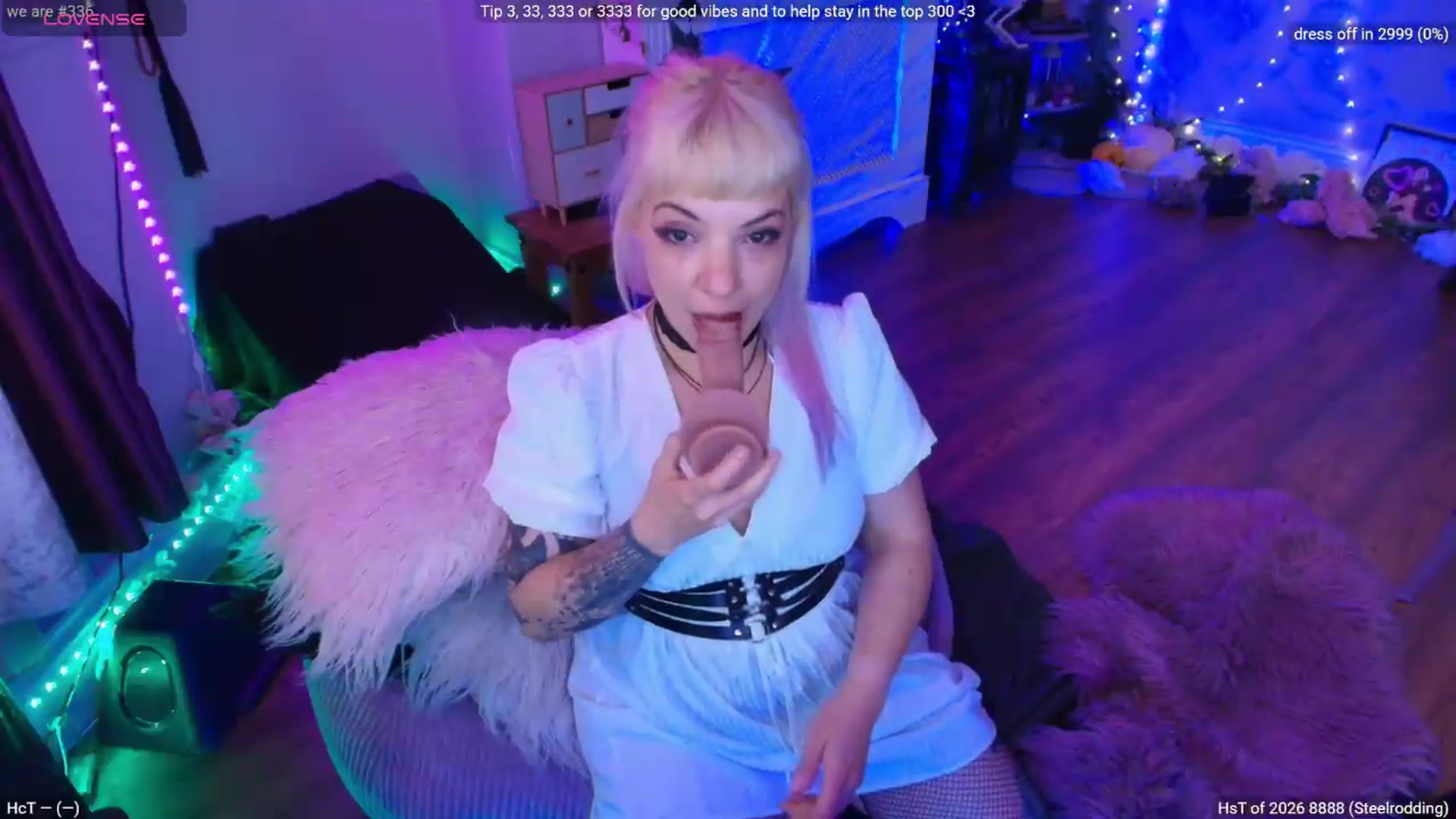 Gallery image thumbnail from LunaWolfie's myfreecams stream on, 07/27/2026, 17:35 image 2 of 20