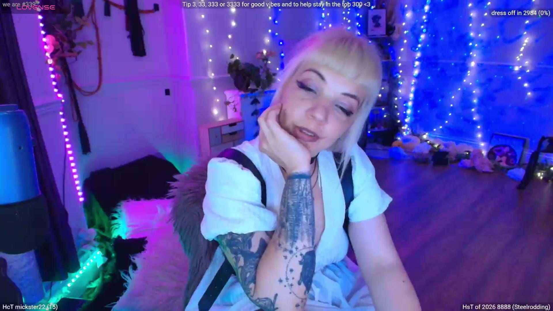 Gallery image thumbnail from LunaWolfie's myfreecams stream on, 07/27/2026, 22:20 image 3 of 20