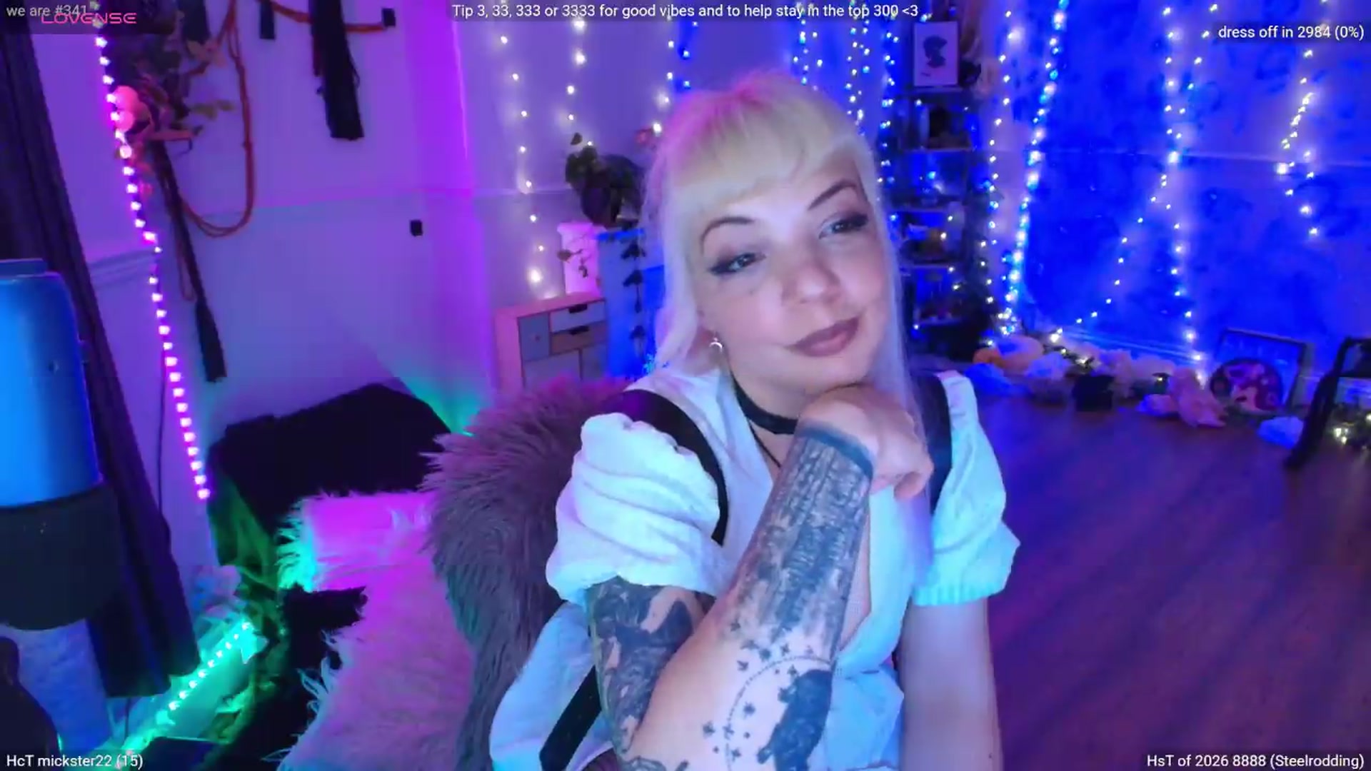 Gallery image thumbnail from LunaWolfie's myfreecams stream on, 07/27/2026, 22:20 image 6 of 20
