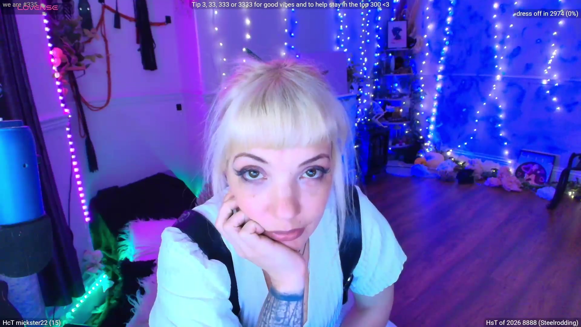 Gallery image thumbnail from LunaWolfie's myfreecams stream on, 07/27/2026, 22:20 image 16 of 20