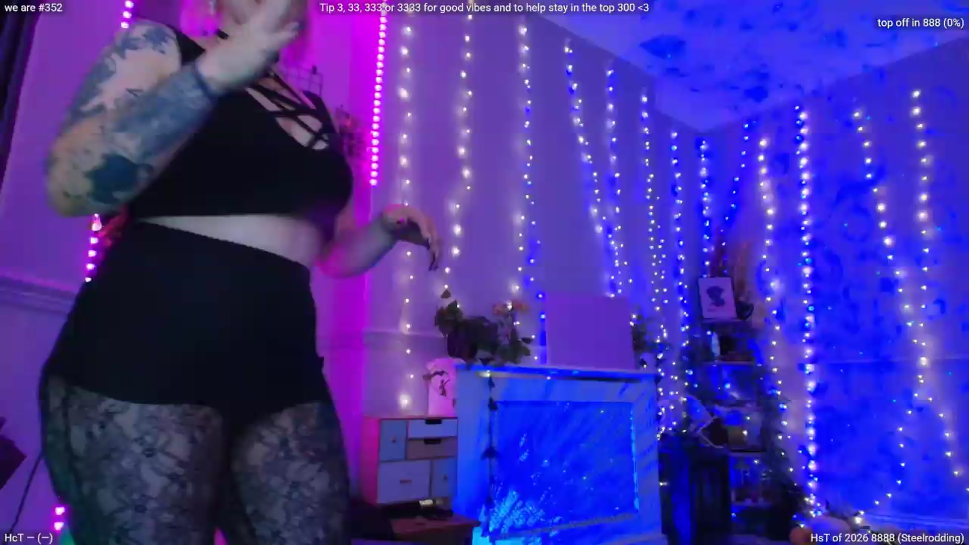 Gallery image thumbnail from LunaWolfie's myfreecams stream on, 07/30/2026, 22:59 image 2 of 20