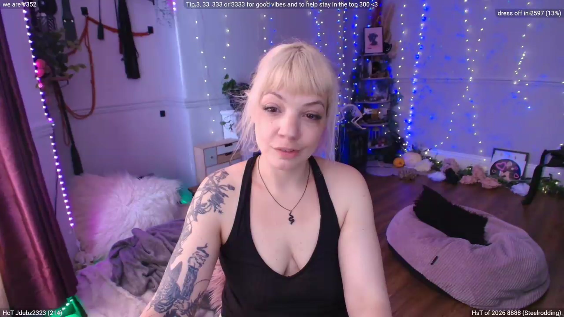 Gallery image thumbnail from LunaWolfie's myfreecams stream on, 07/31/2026, 13:18 image 14 of 20