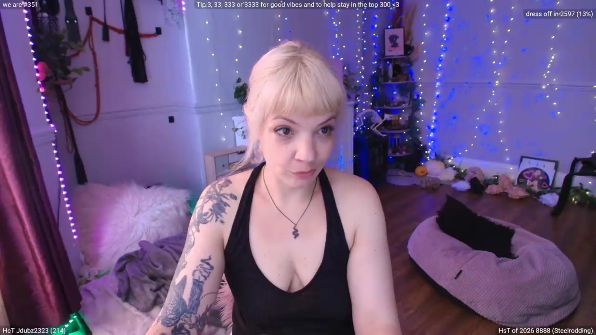 Gallery image thumbnail from LunaWolfie's myfreecams stream on, 07/31/2026, 13:18 image 11 of 20