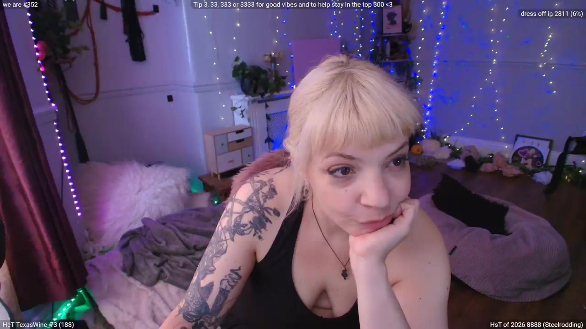 Gallery image thumbnail from LunaWolfie's myfreecams stream on, 07/31/2026, 13:18 image 2 of 20