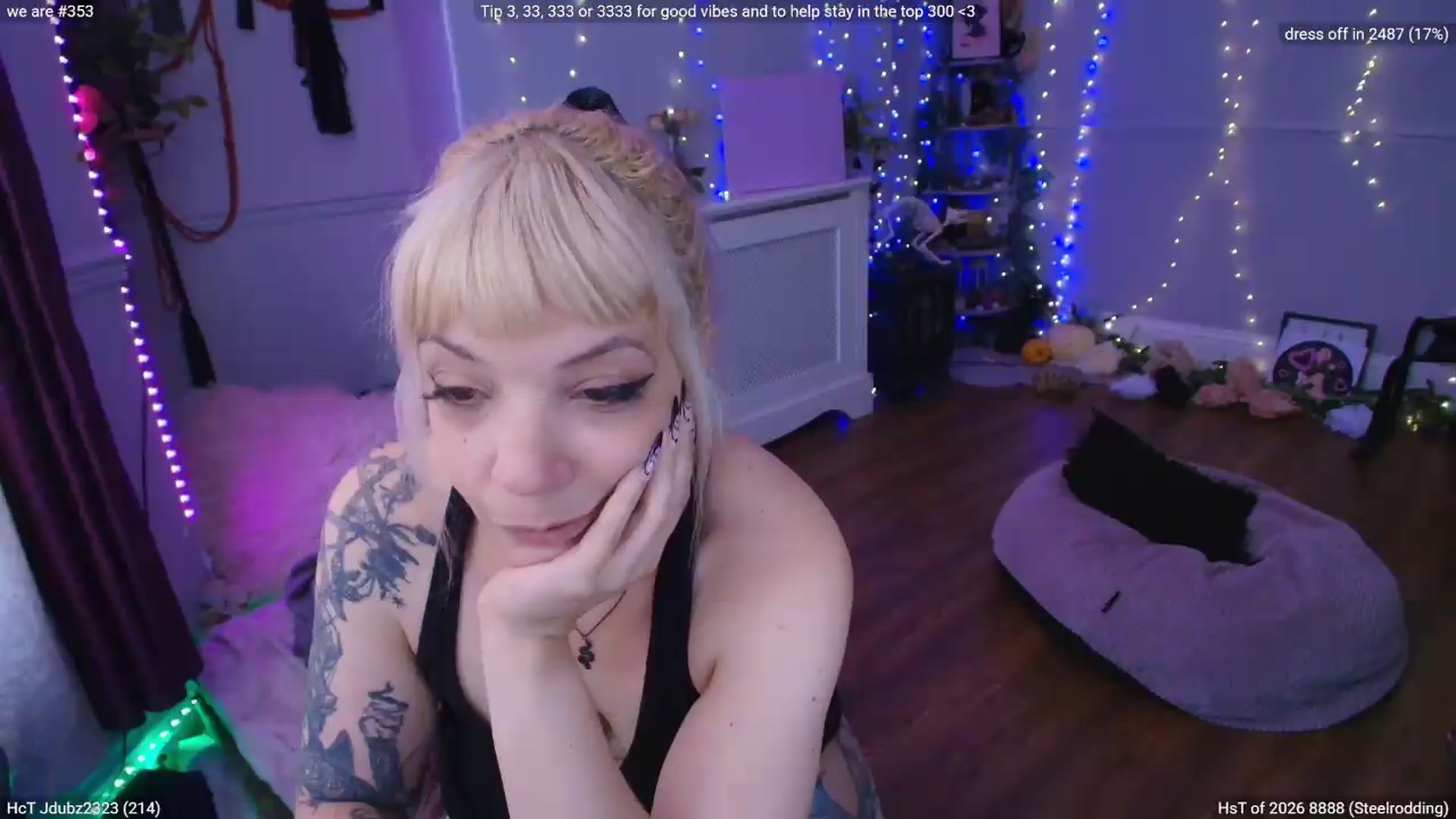 Gallery image thumbnail from LunaWolfie's myfreecams stream on, 07/31/2026, 16:02 image 15 of 20