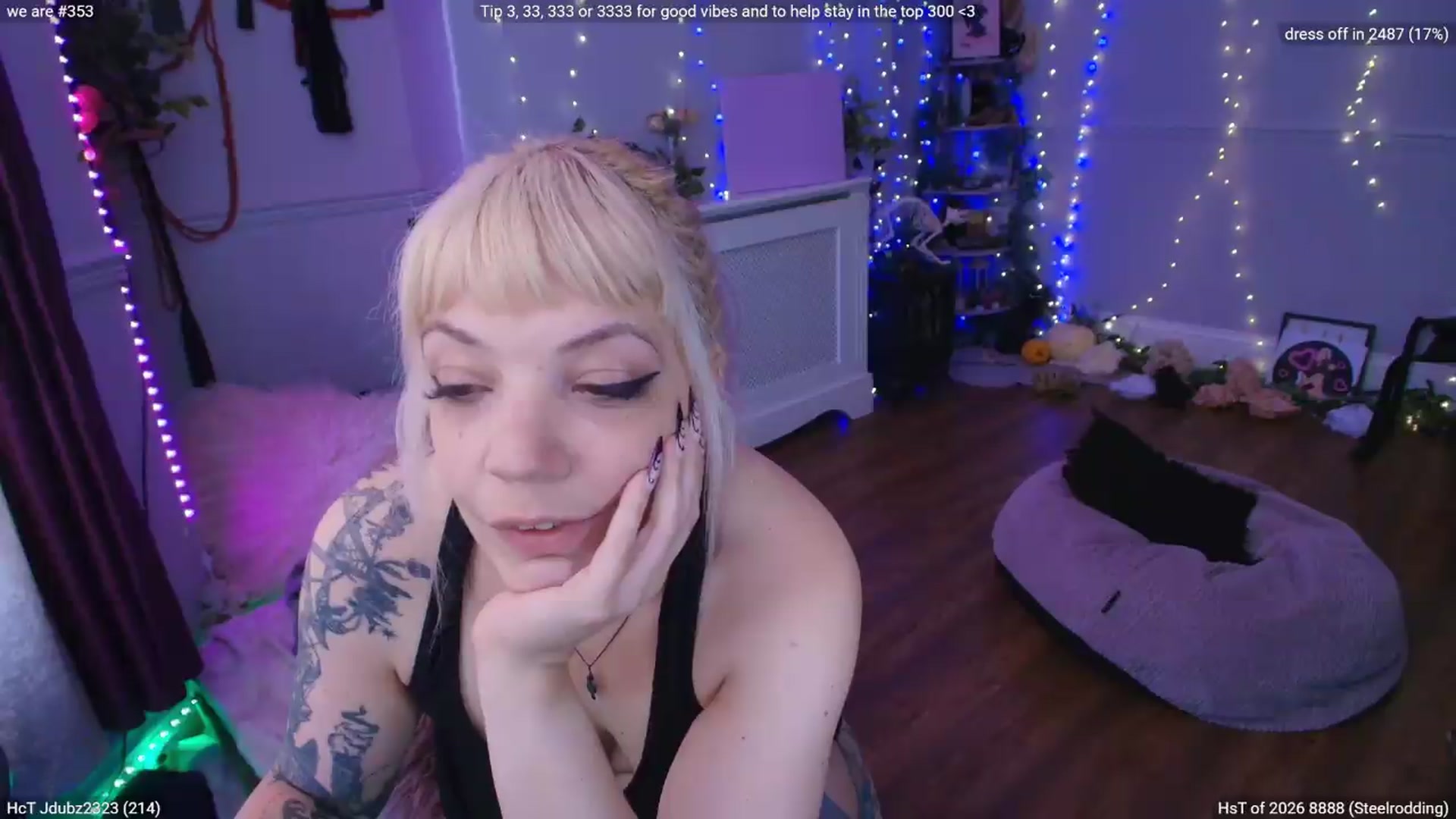 Gallery image thumbnail from LunaWolfie's myfreecams stream on, 07/31/2026, 16:02 image 16 of 20