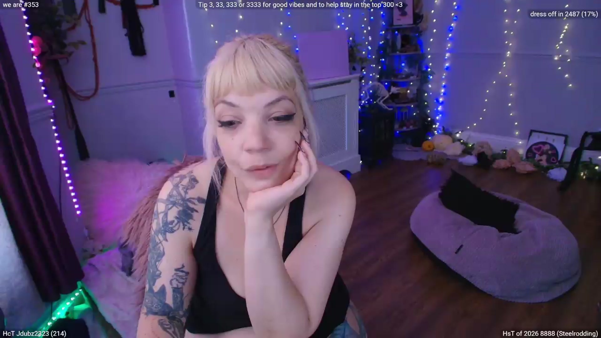 Gallery image thumbnail from LunaWolfie's myfreecams stream on, 07/31/2026, 16:02 image 20 of 20